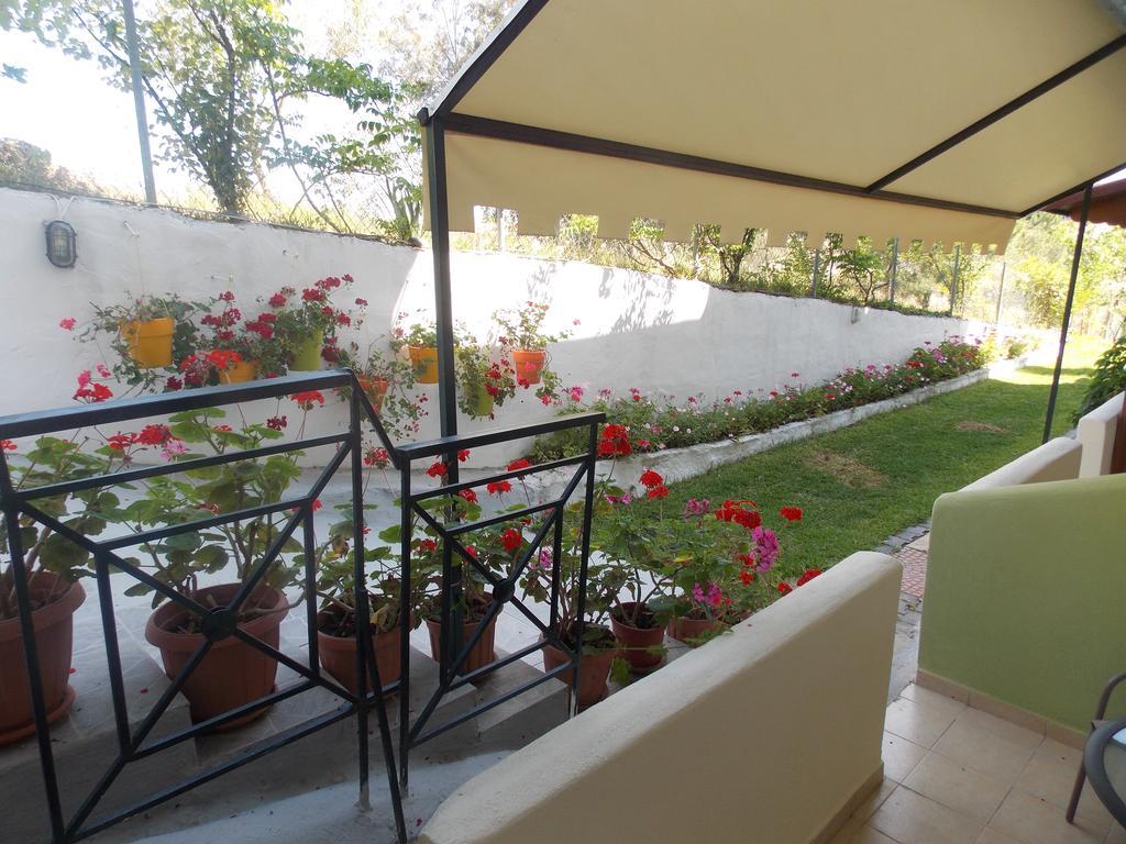 Nikos Apartments Ormos Panagias Bagian luar foto