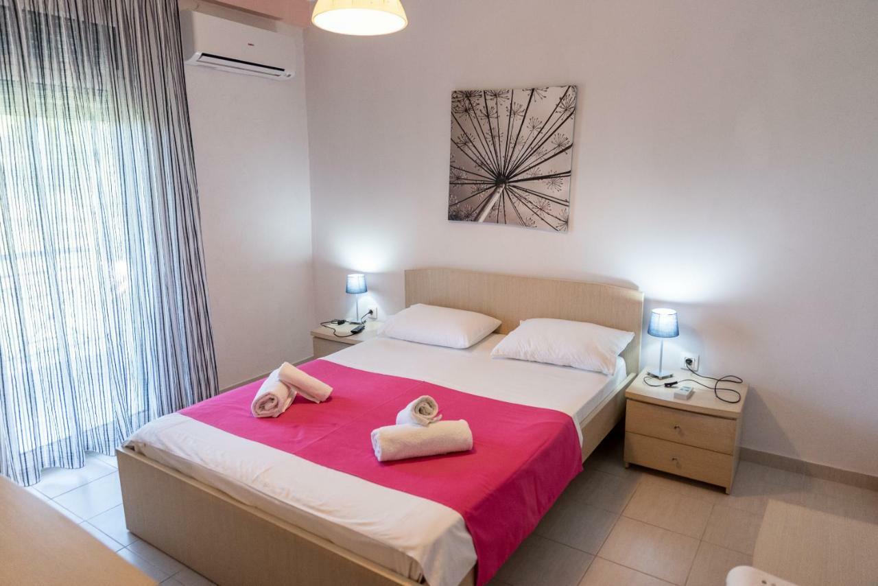 Nikos Apartments Ormos Panagias Bagian luar foto