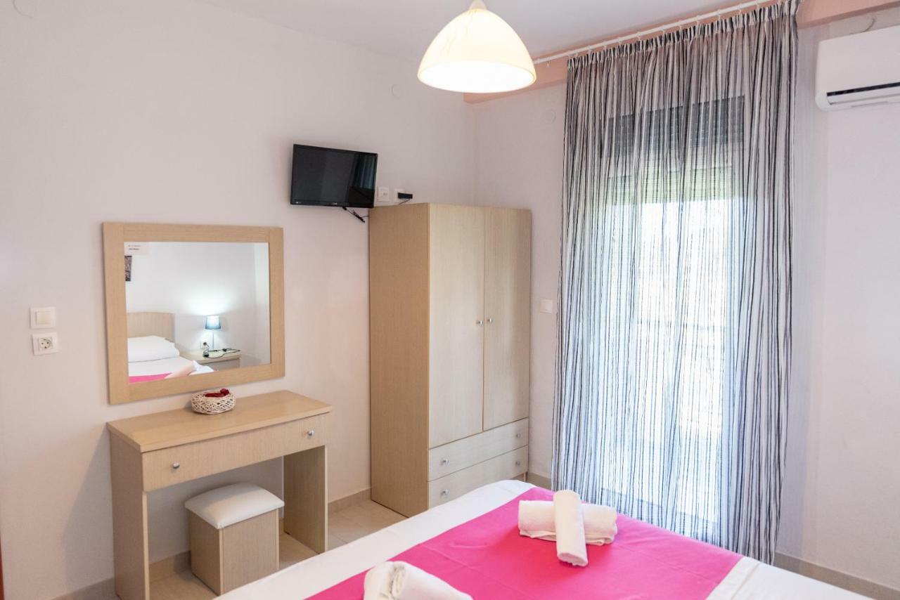 Nikos Apartments Ormos Panagias Bagian luar foto